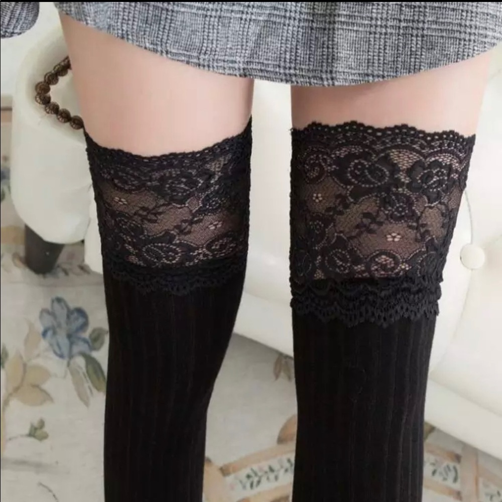 Long Cotton Socks With Lace Black - Picture 2 of 5